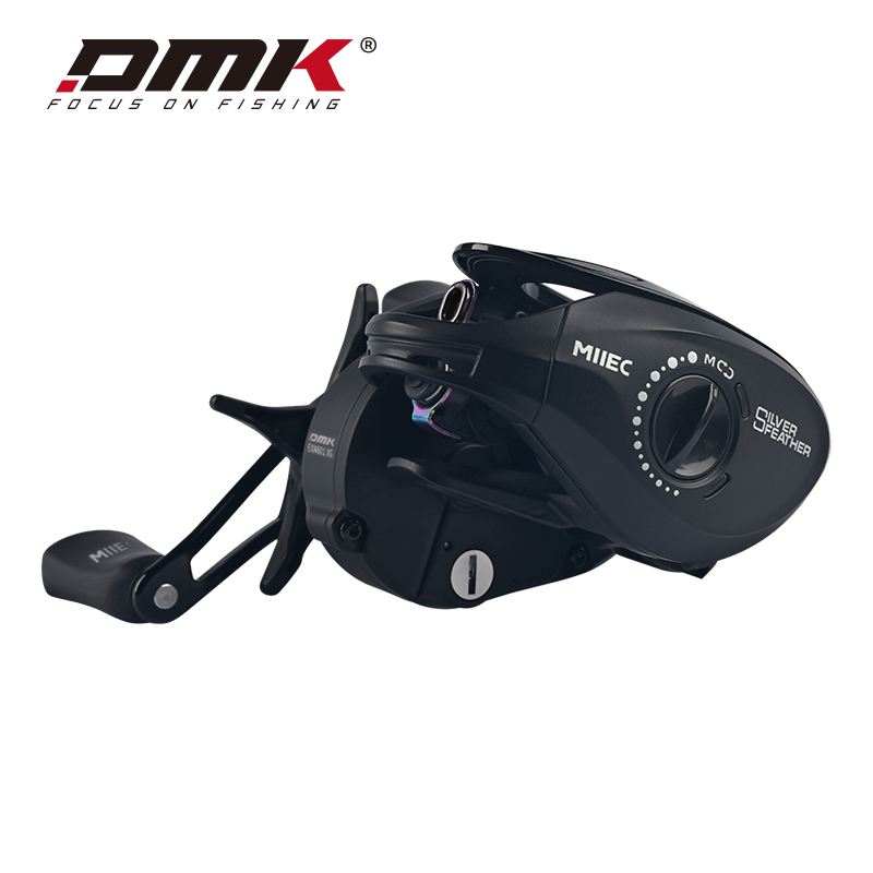 Spincast Reel - Mulinello da baitcasting DMK Silver Feather